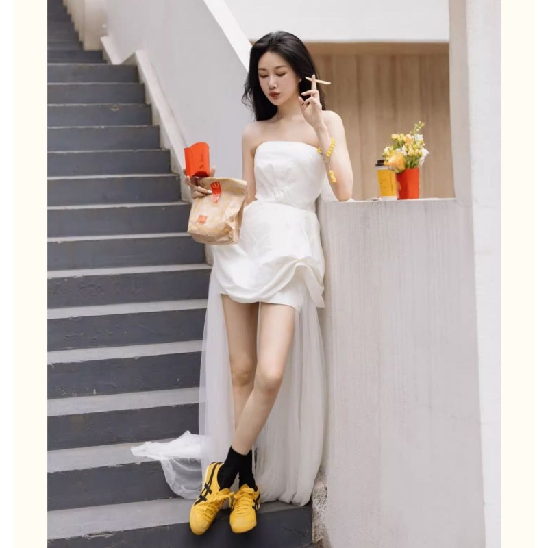 French White Strapless Morning - đánh giá và giá Outdoor Lighting In Photography